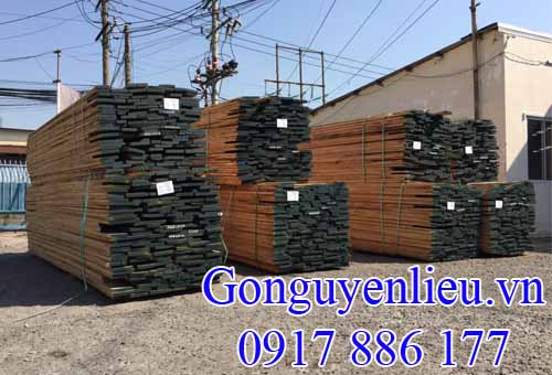 Giá gỗ sồi nguyên kiện